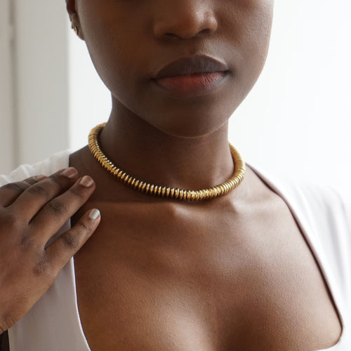 Bold Golden Beaded Necklace Monopoli