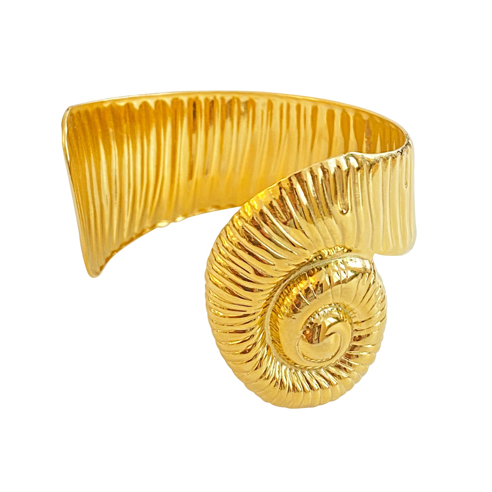 Bold Shell Cuff Aleyna – Smilla Brav