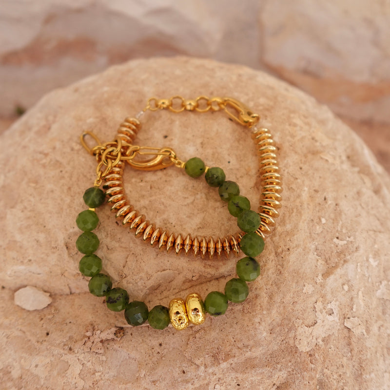 Bold Golden Beaded Bracelet Monopoli