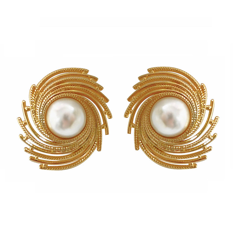 Pearl Earring Bridget