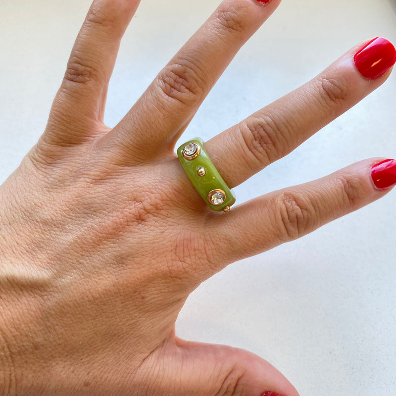 Recycled Resin Ring Apple